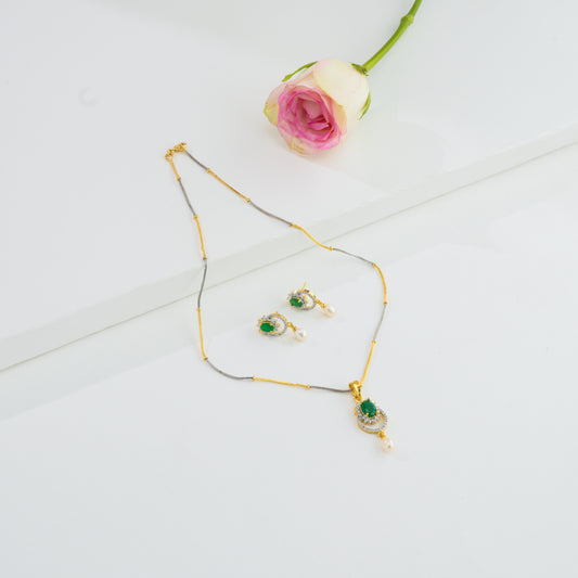 Exotic Green Stone Freshwater Pearl Necklace Set