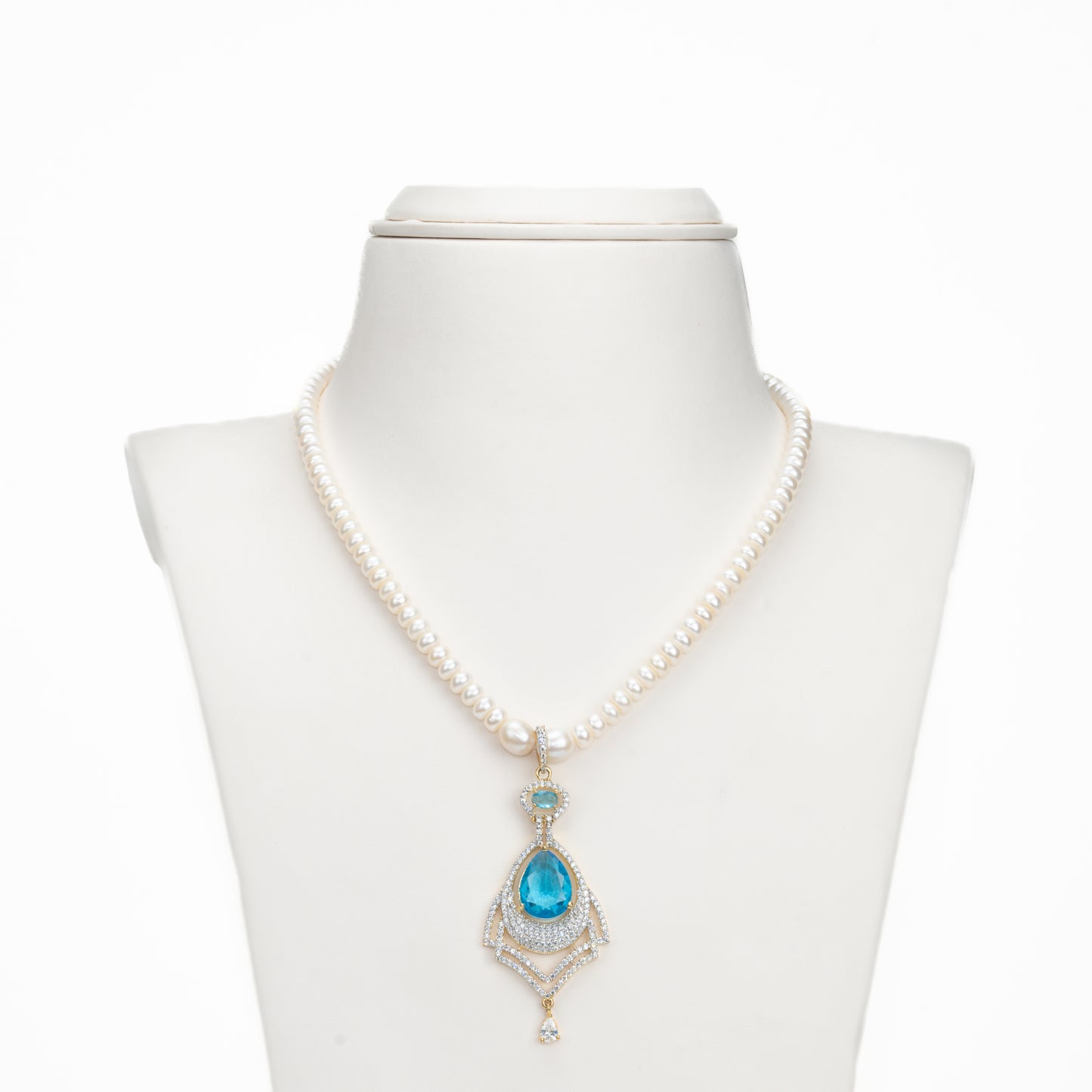 Lavish Blue Stone Freshwater Pearl Necklace Set