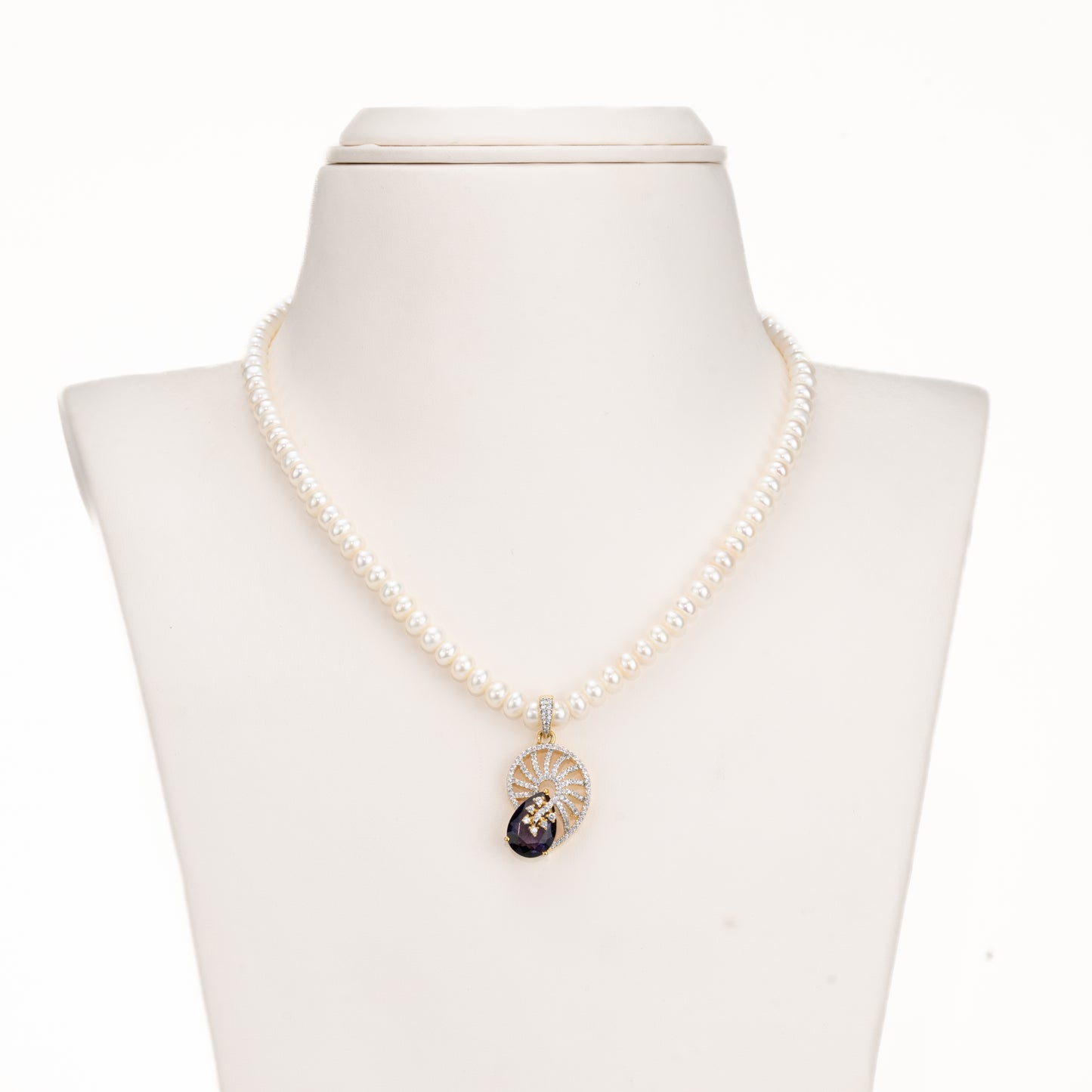 Lavish Blue Stone Freshwater Pearl Necklace Set