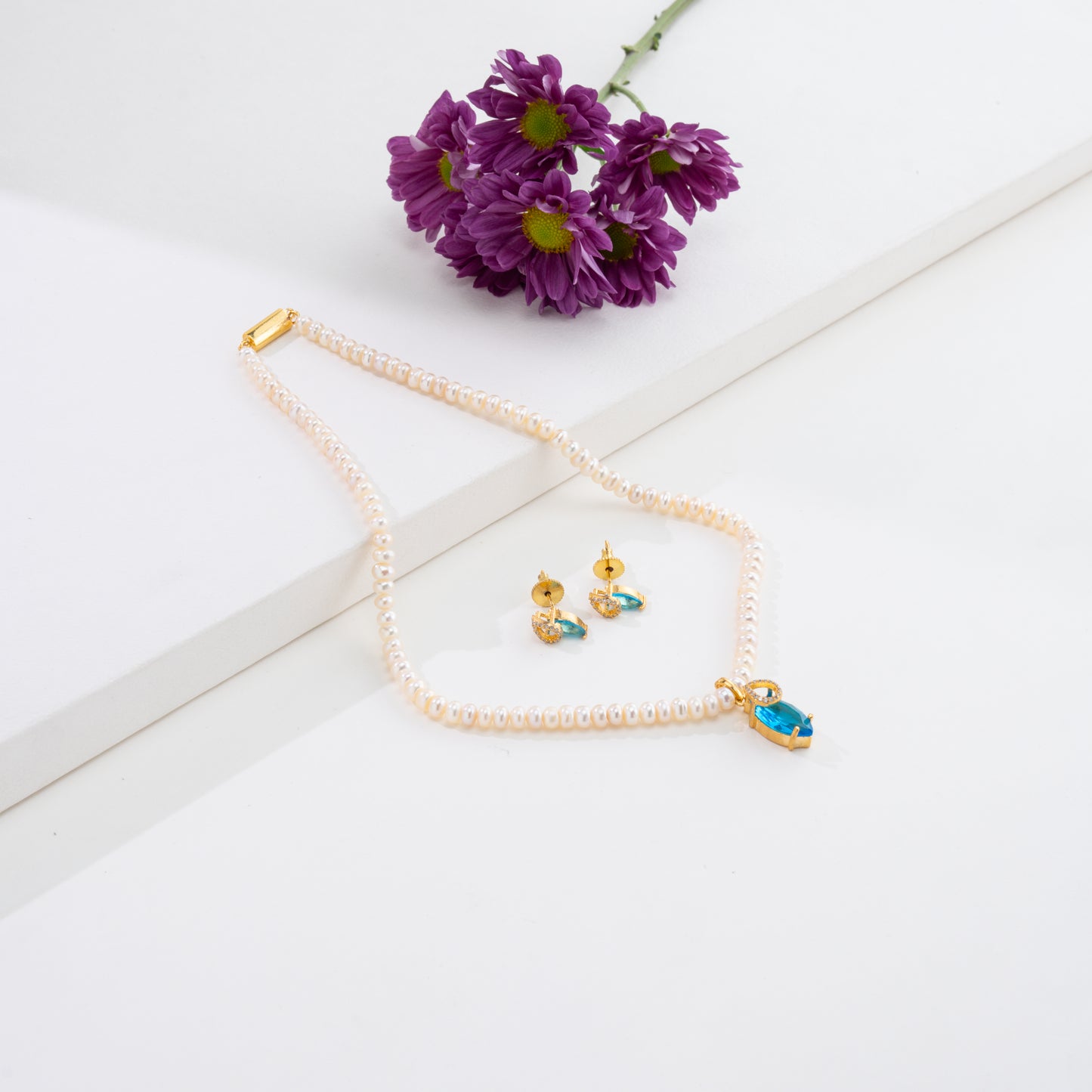 Clustered Blue Stone Freshwater Pearls Necklace Set