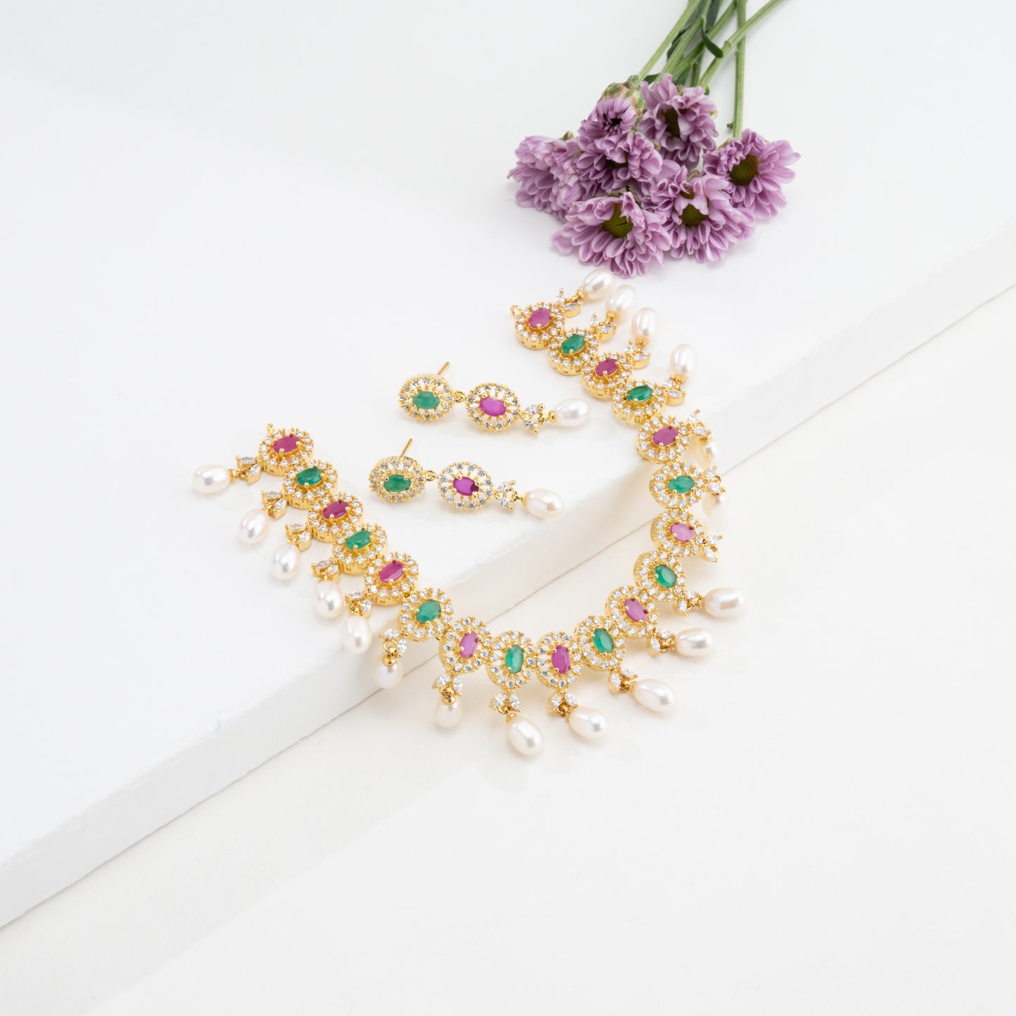 Feminine Drop Red Green Multicolor Freshwater Pearls Choker Set