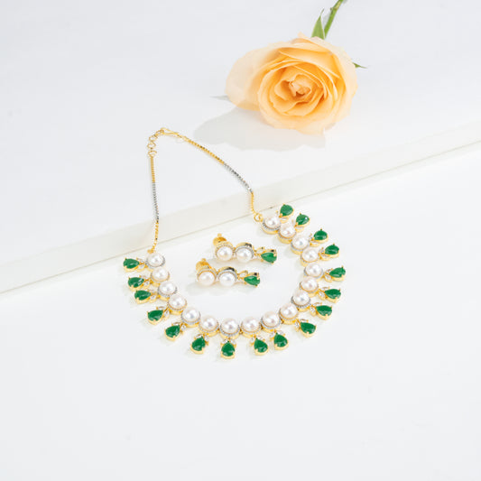Feminine Button Green Multicolor Freshwater Pearls Choker Set