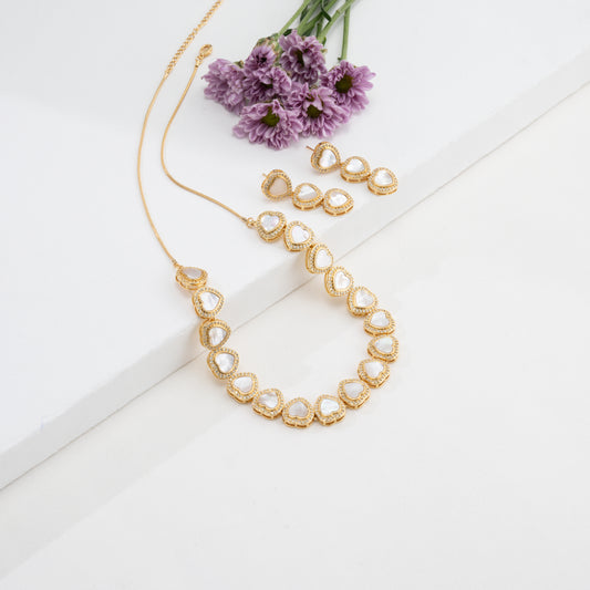 Glamorous Near Round Pearl Choker Set