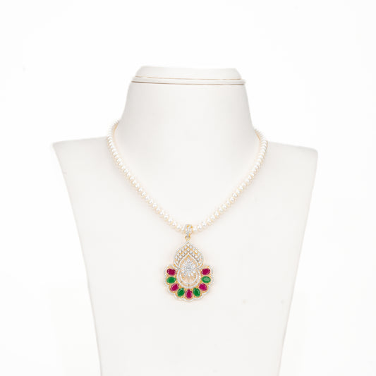 Favorite Red Green Freshwater Pearl Necklace Set