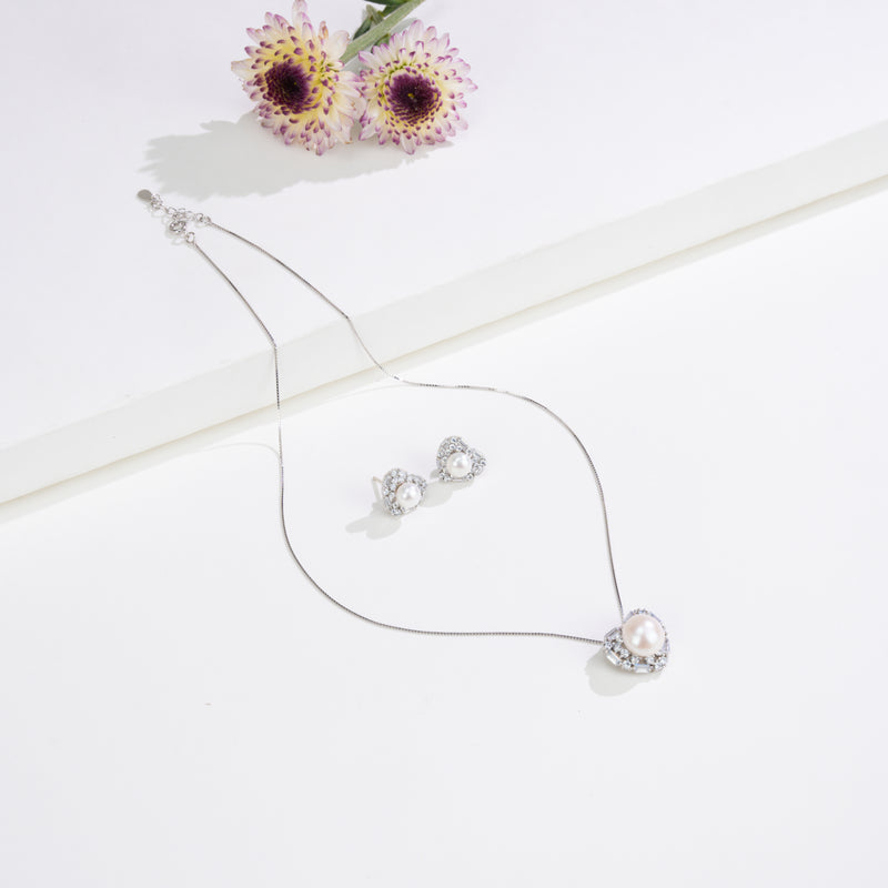 Heart-Shaped Silver White Stone Freshwater Pearl Necklace Set