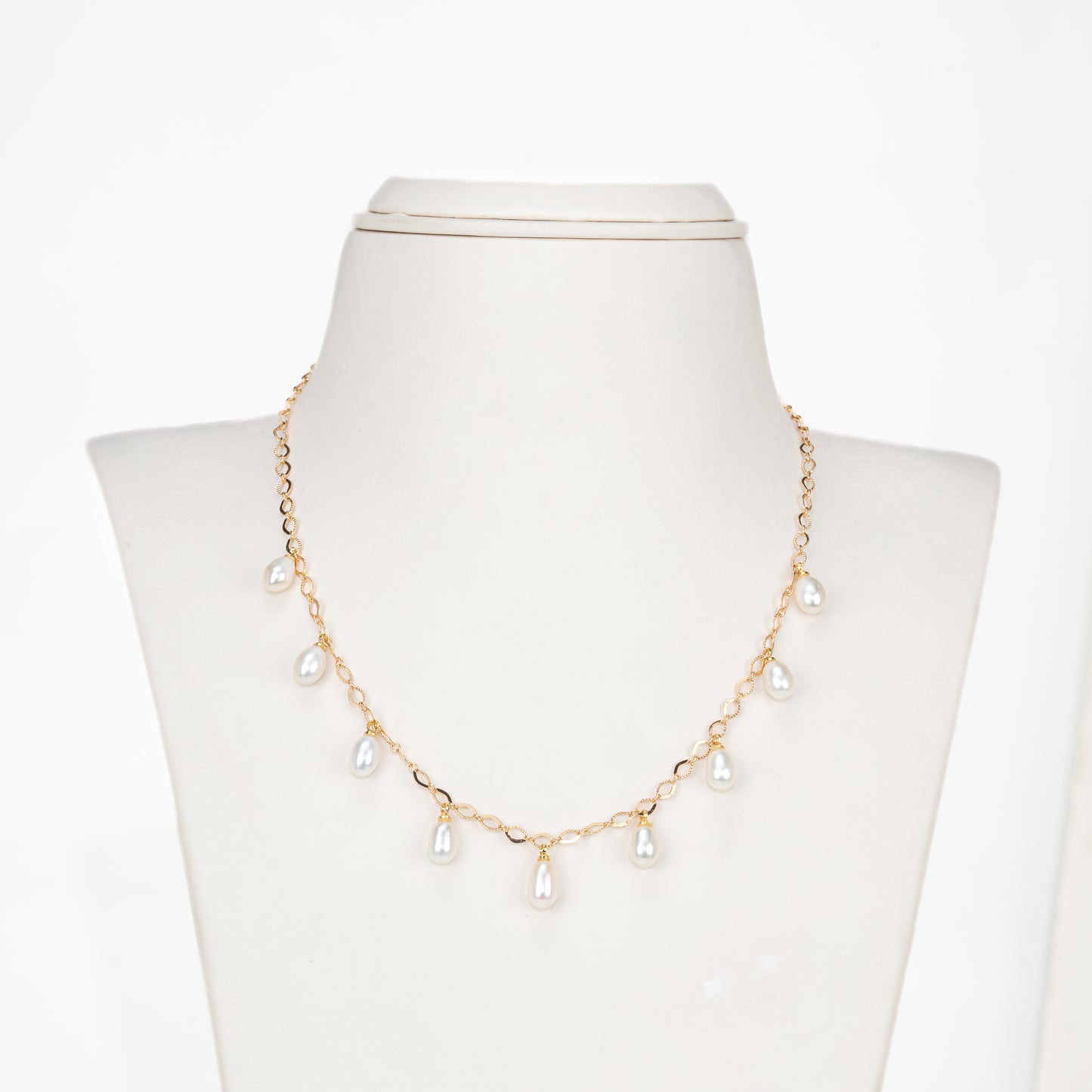 Elegant White Teardrop Freshwater Pearl Necklace