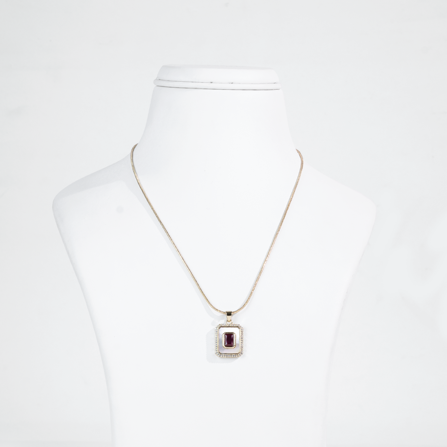 Graceful Red Stone Freshwater Pearl Necklace Set