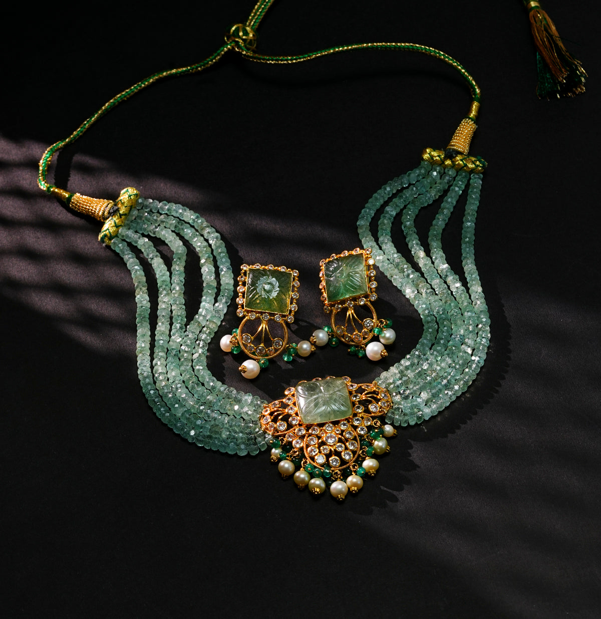 Delicate Emerald Kundan Choker