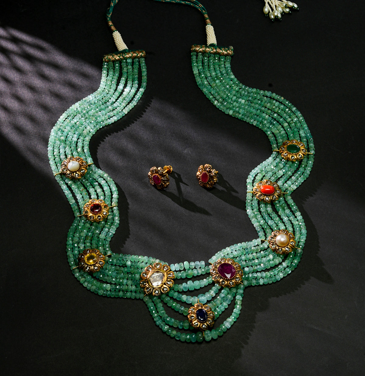 Glamorous Emerald Navratan Side Pieces Necklace