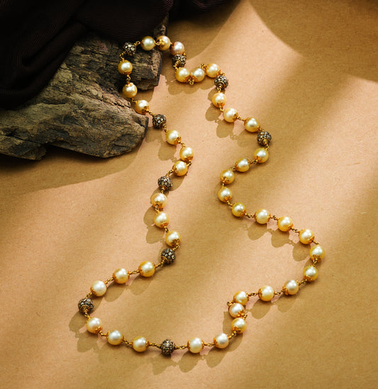 Lustrous Pearls Gold Taar Mala