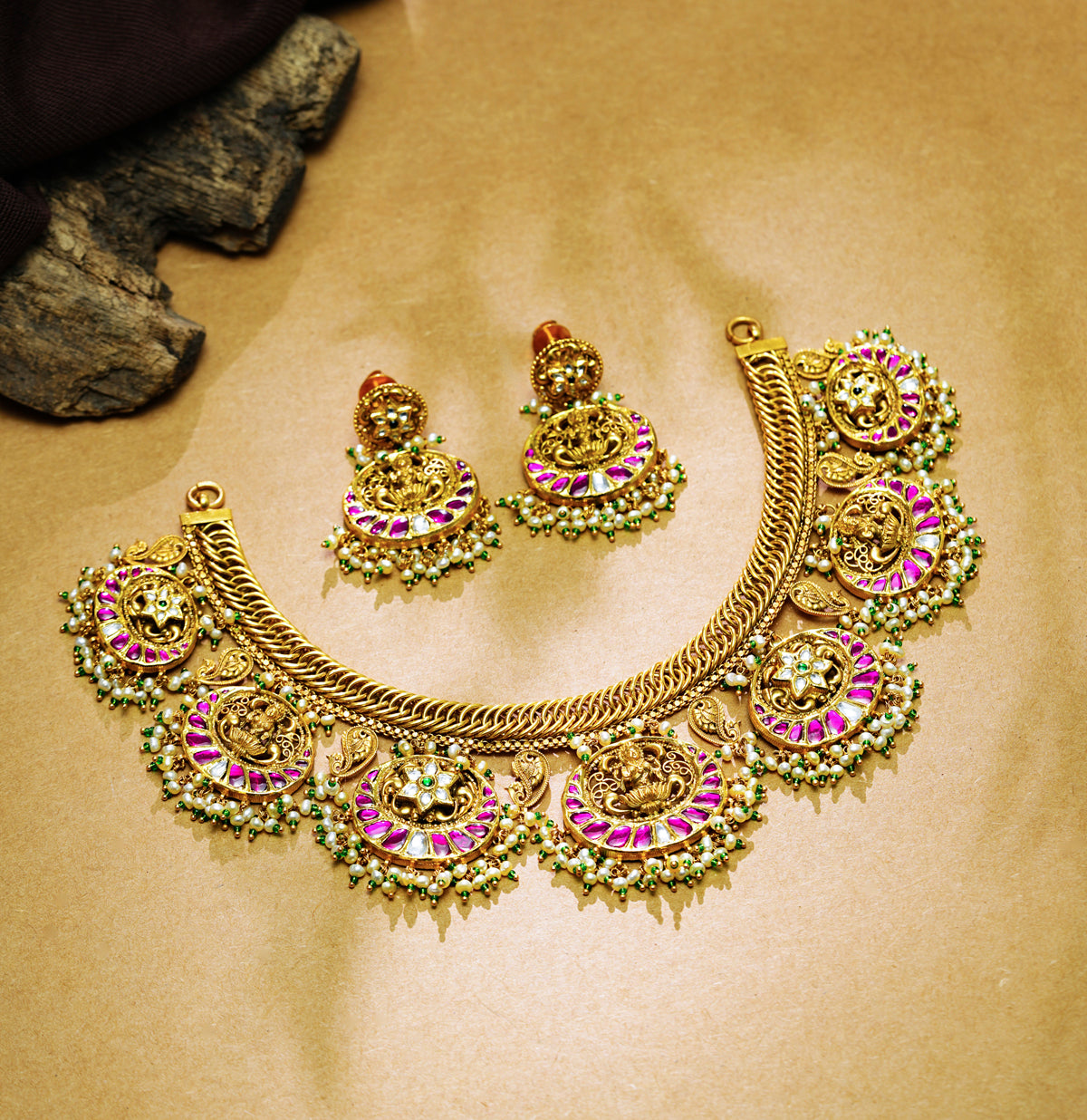 Heritage Emerald Kundan Gutta Pusalu