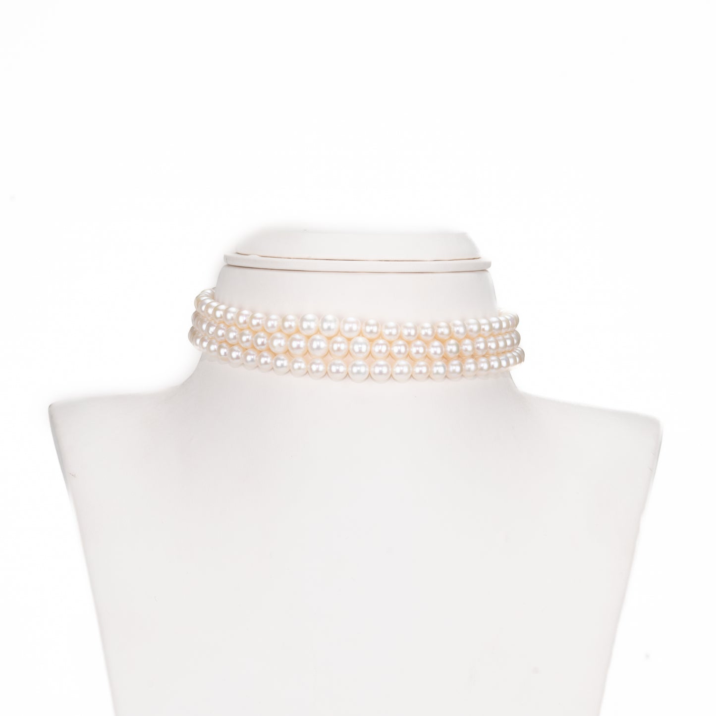 Casual White Round Freshwater Pearl Choker