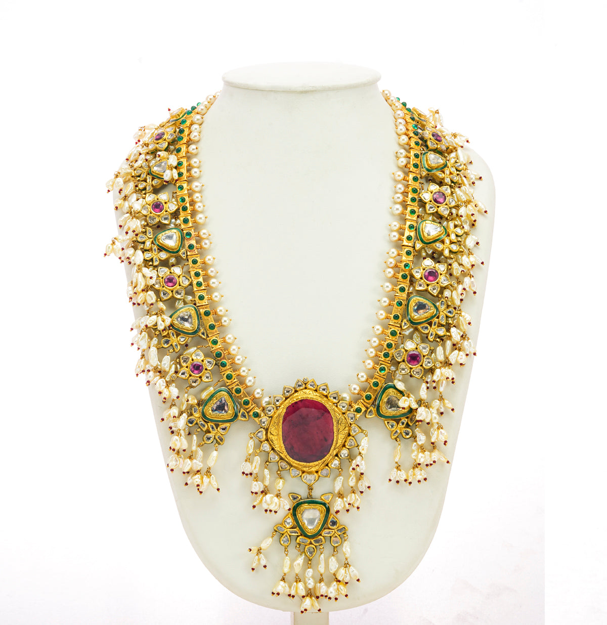 Striking Kundan Guttapusalu Necklace Set