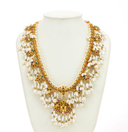 Modernist Kundan Guttapusalu Necklace Set