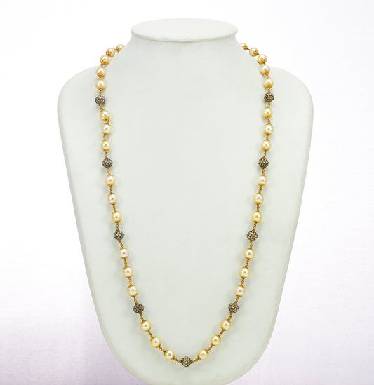 Lustrous Pearls Gold Taar Mala