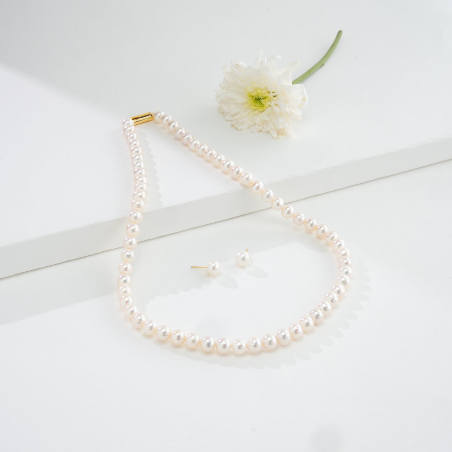 7.0-8.0mm White Round Freshwater Pearl Necklace Set - AAA Quality