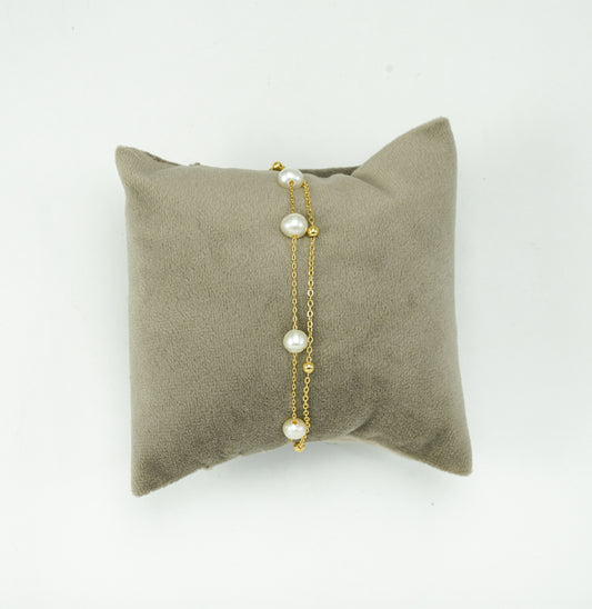 Beautiful Near Round  Freshwater Pearl Bracelet