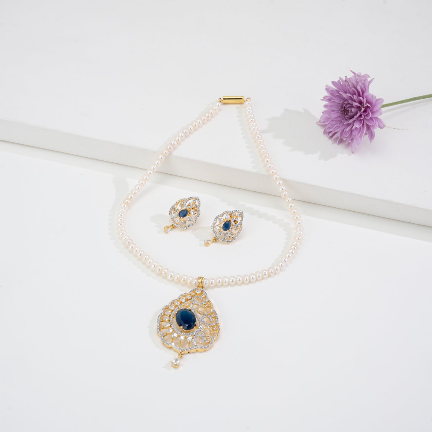 Lavish Blue Stone Freshwater Pearl Necklace Set