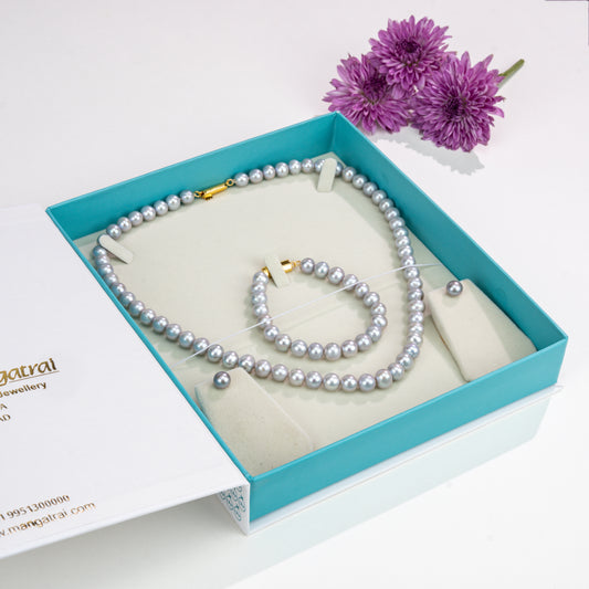 Graceful Grey Freshwater Necklace Gift Box