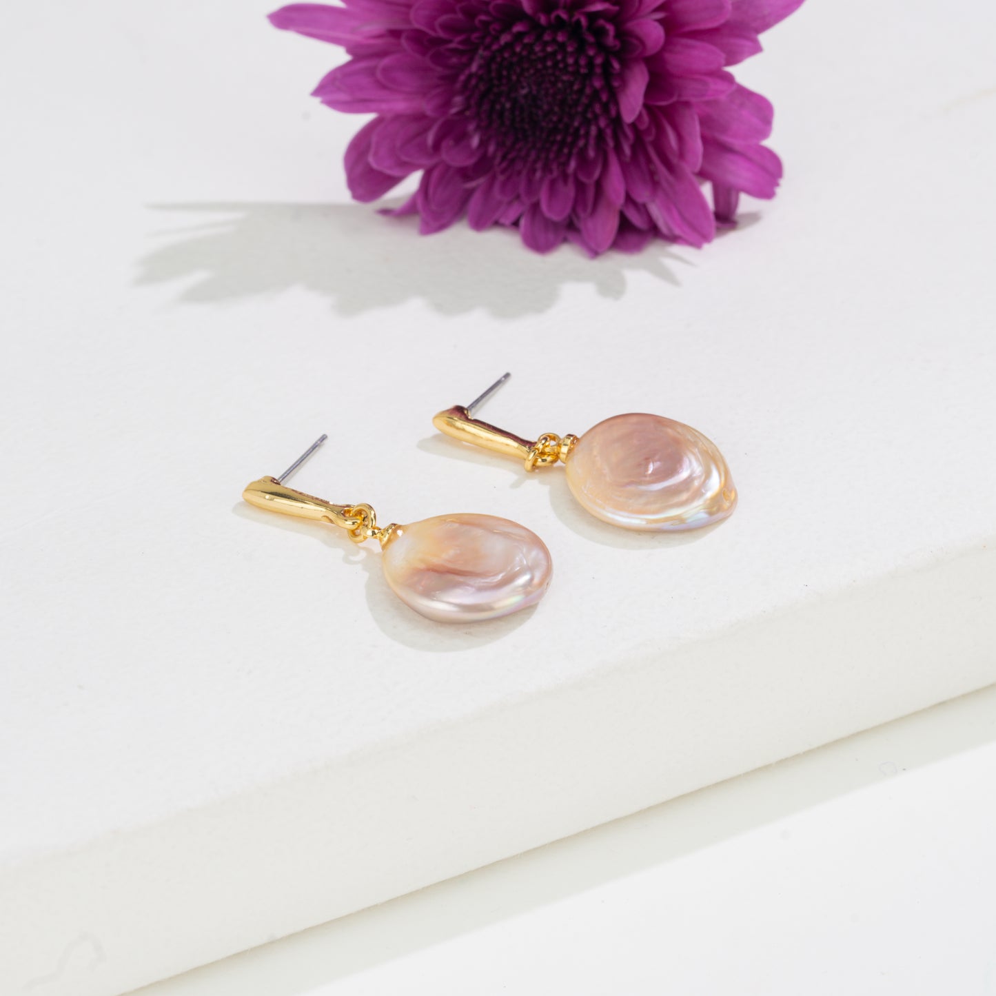 7-Day Timeless Pearl Earrings Gift Box- 7 Styles in One Box