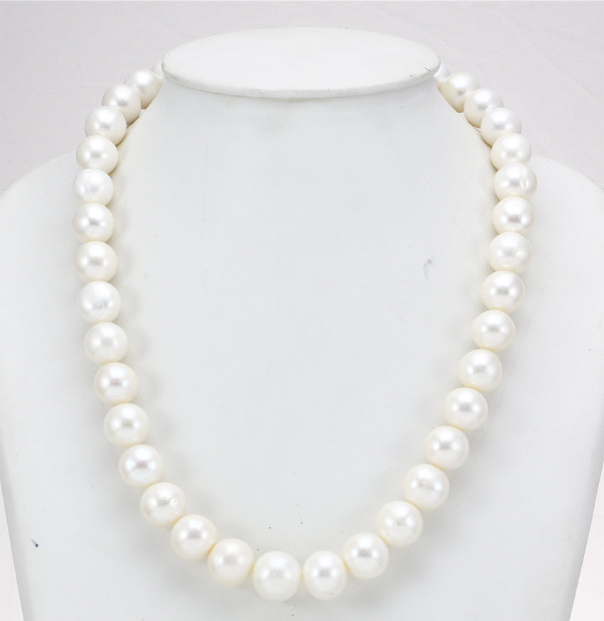 10.0-11.0mm White Round Freshwater Pearl Necklace Set - AAA Quality
