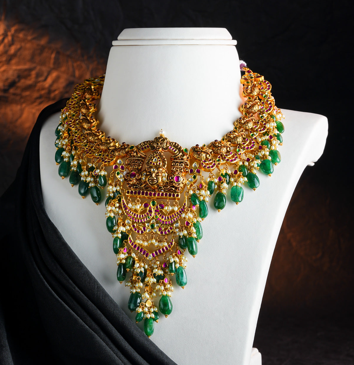 Embellished Kundan Necklace Set