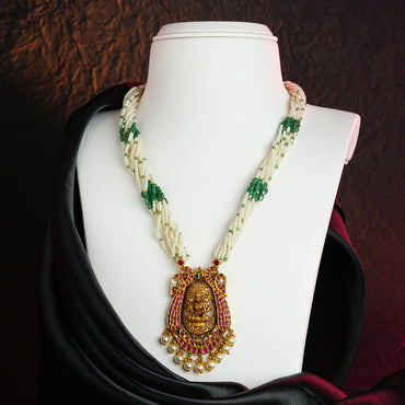 Luxurious Gold Seed Pearl Emerald Necklace