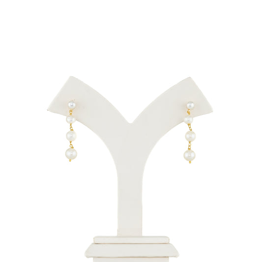 Edgy White Grading Freshwater Pearl Hanging Earrings