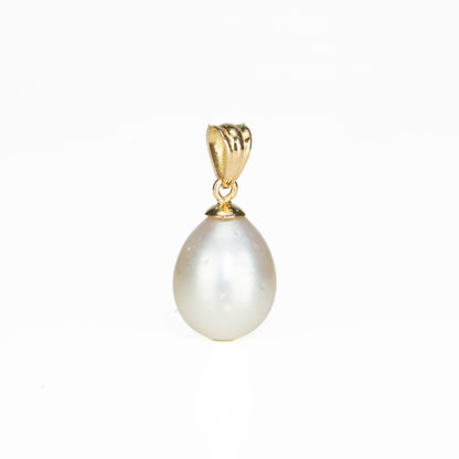 17.0-18.0mm White Round Pure Luxury South Sea Pearl With 18K Yellow Gold Pearl Locket