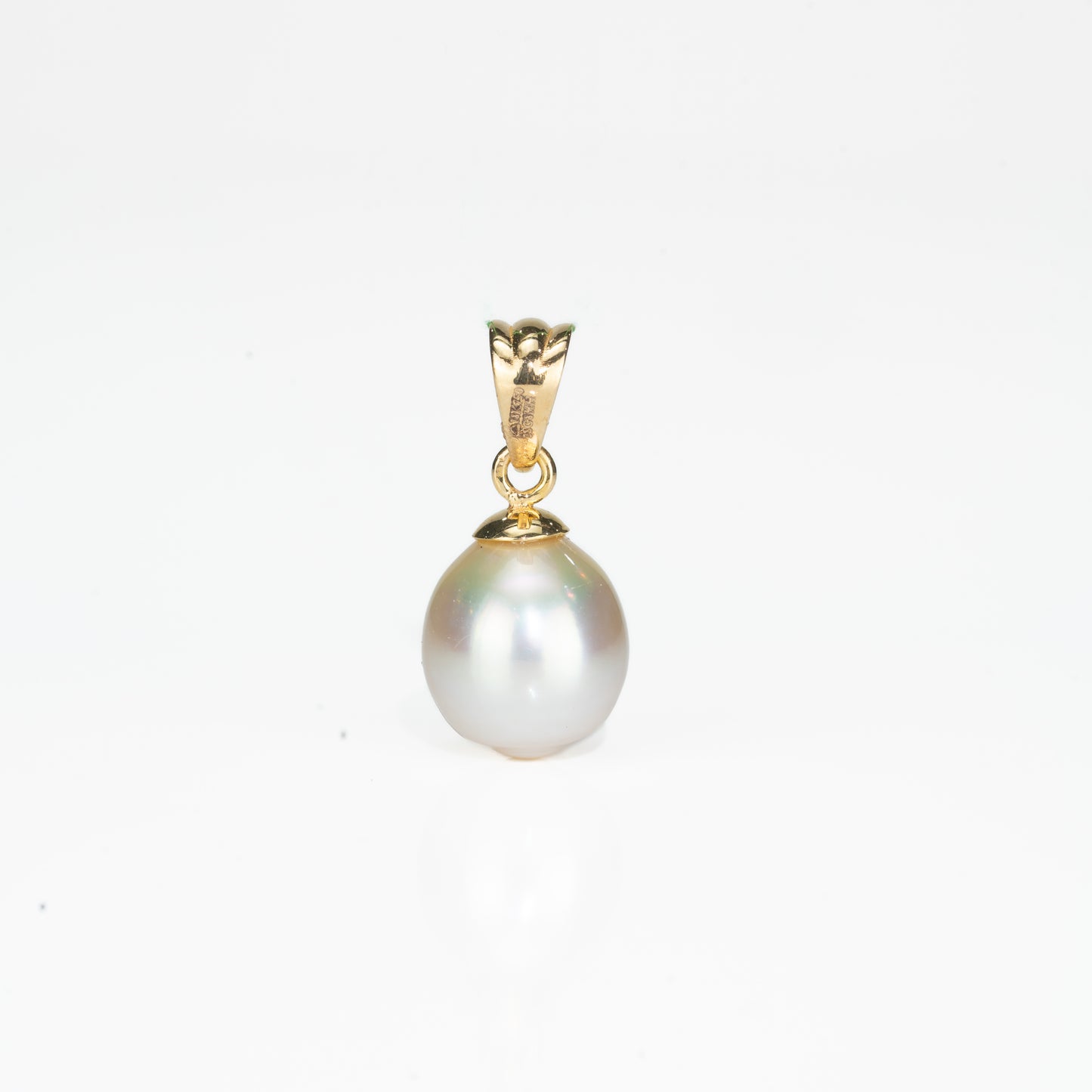 12.0-13.0mm Luminous White Drop South Sea Pearl With 18K Yellow Gold Pearl Locket