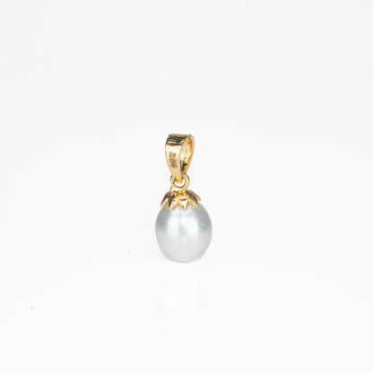 11.0-12.0mm Signature White South Sea Pearl With 18K Yellow Gold Pearl Locket