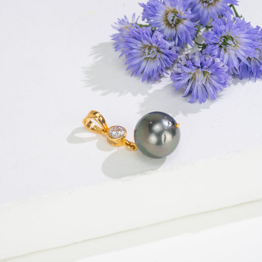 13.0-14.0mm Black Tahitian Pearl With 22K Yellow Gold Stone Pearl Locket