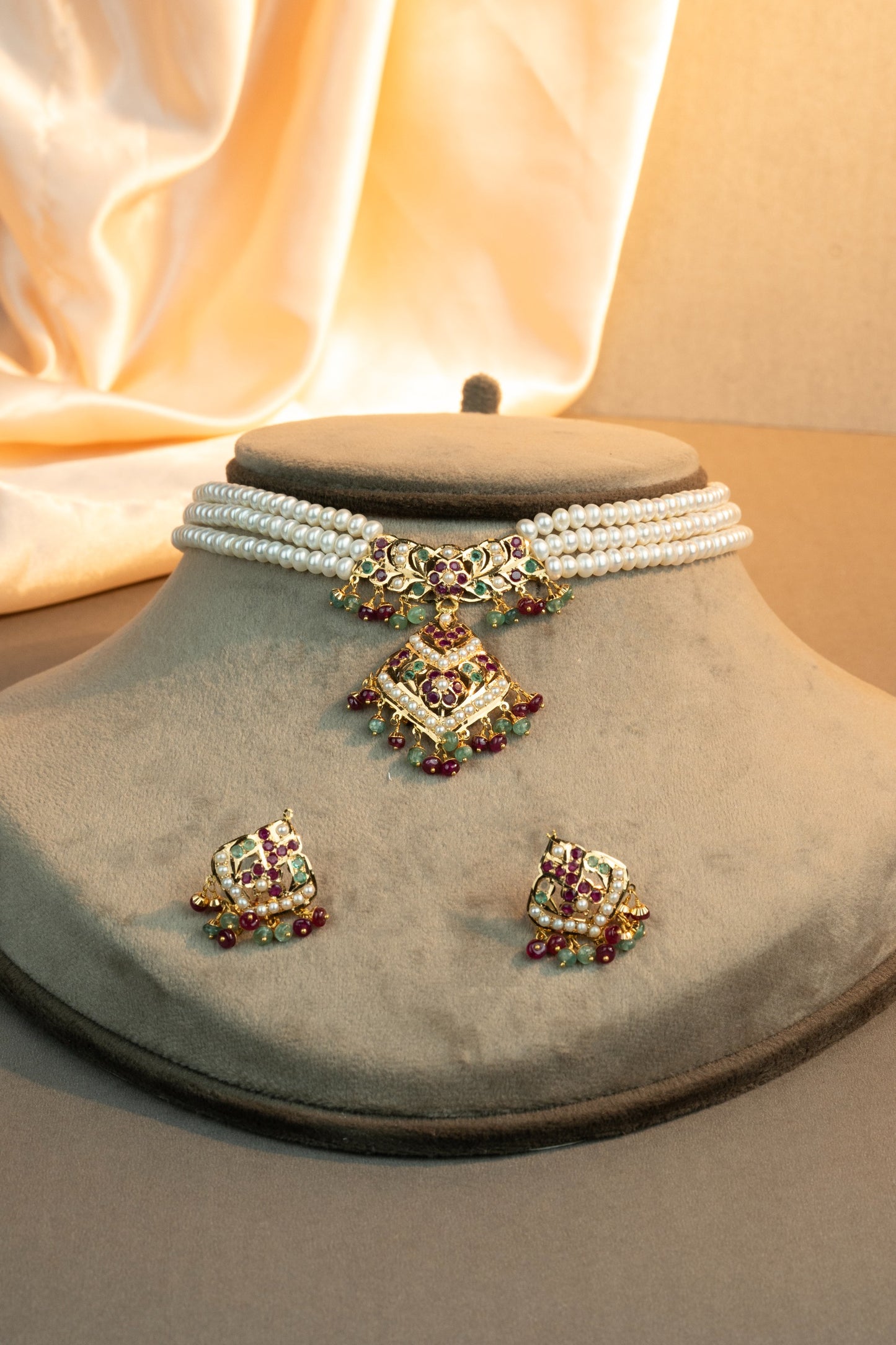 Classic Pearl Jadau Bridal Set