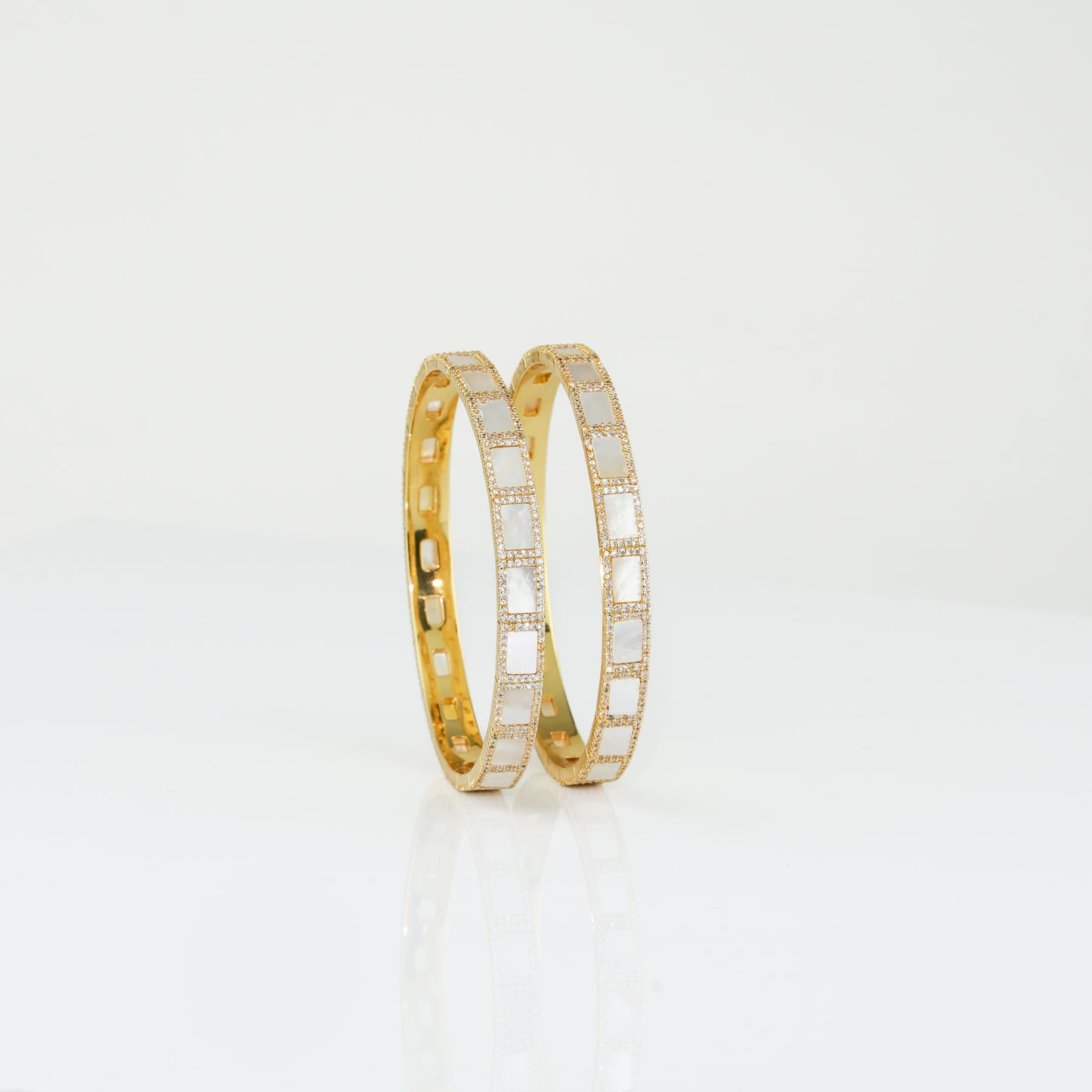 Decorative White Pearl Bangles