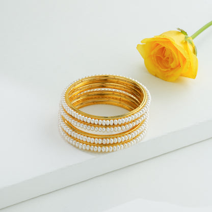 Casual White Freshwater Pearl Bangle