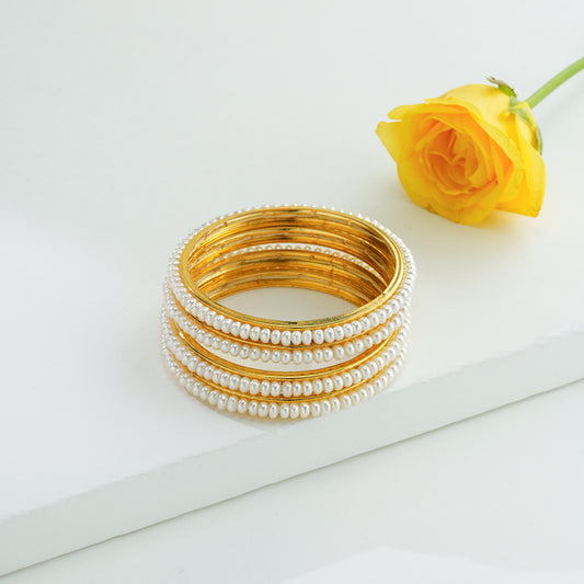 Casual White Freshwater Pearl Bangle