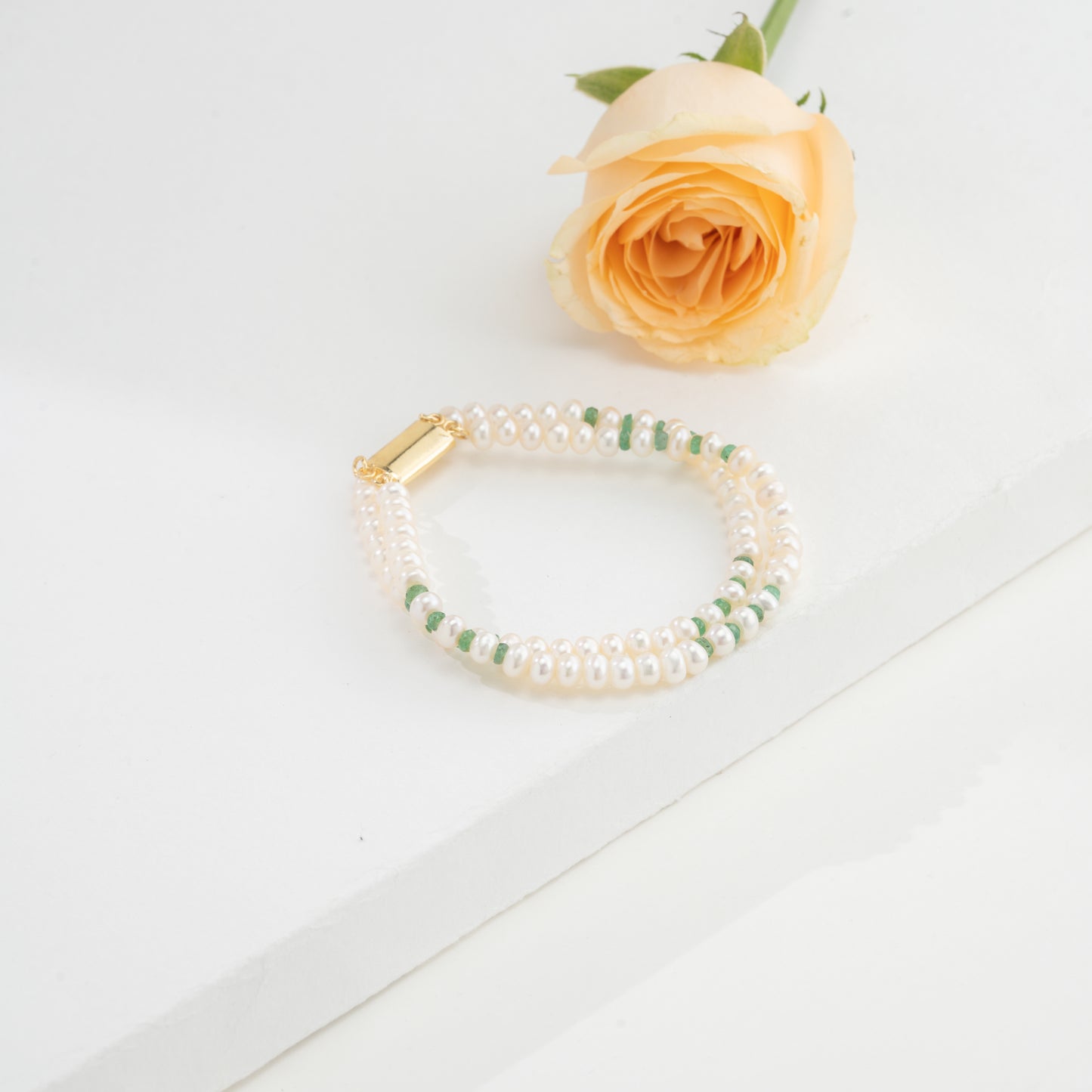 5.0-6.0mm Natural Emerald White Button Freshwater  Pearl Bracelet