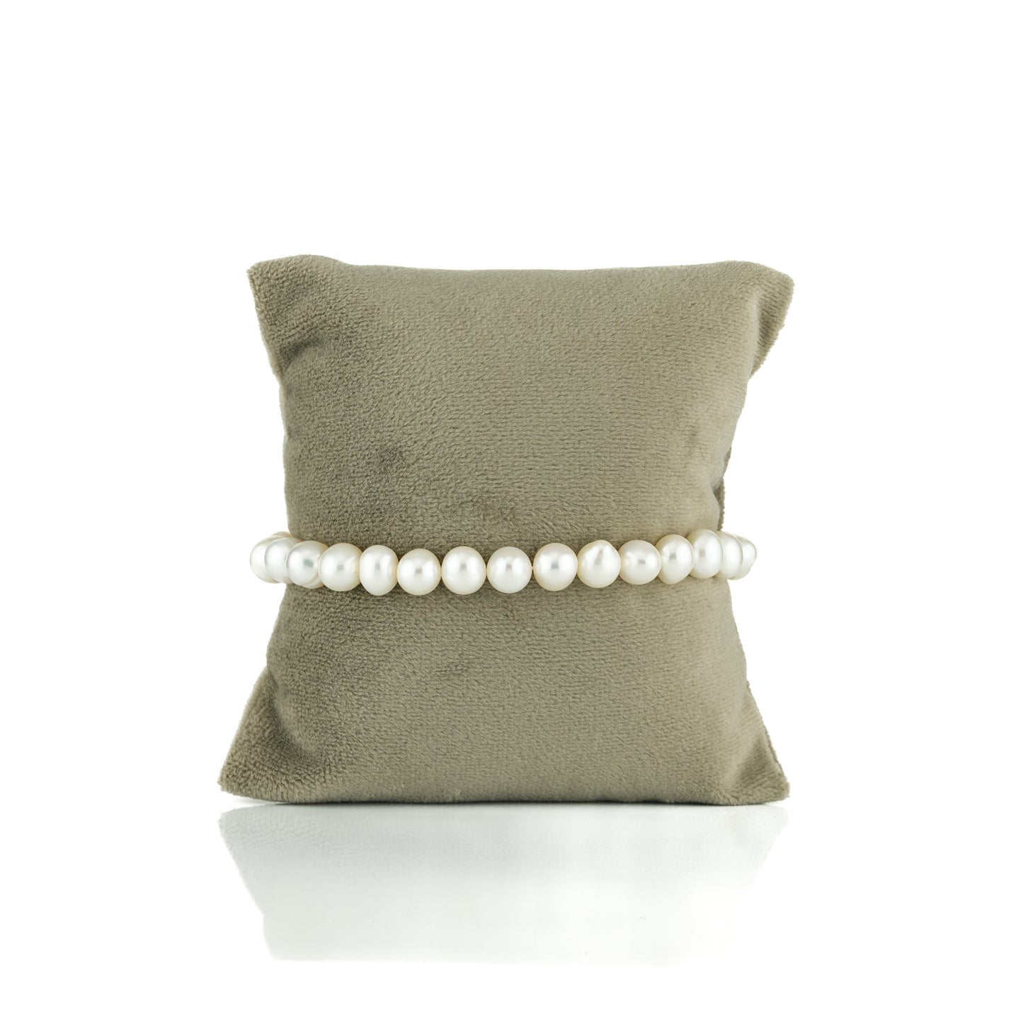 6.0-7.0mm White Near Round Freshwater Pearl Bracelet