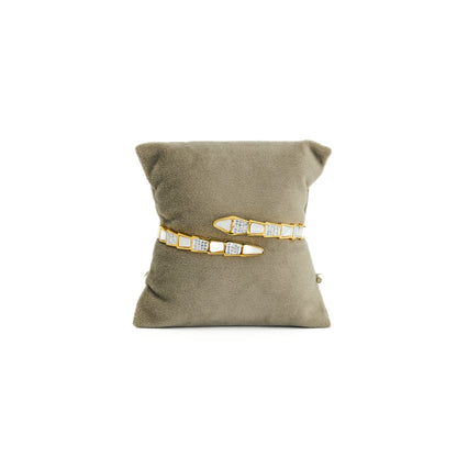 Charming Pearl Bracelet