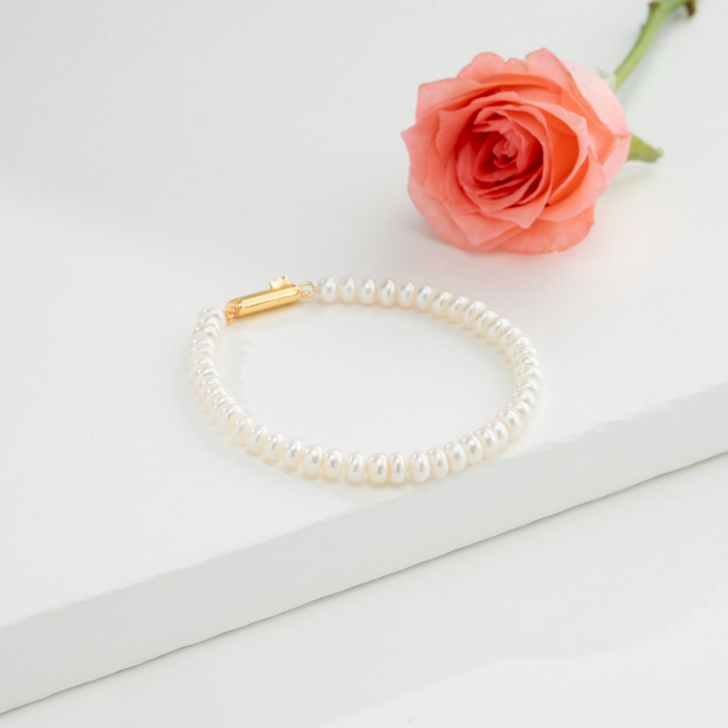 4.0-5.0mm White Button Freshwater Pearl Bracelet