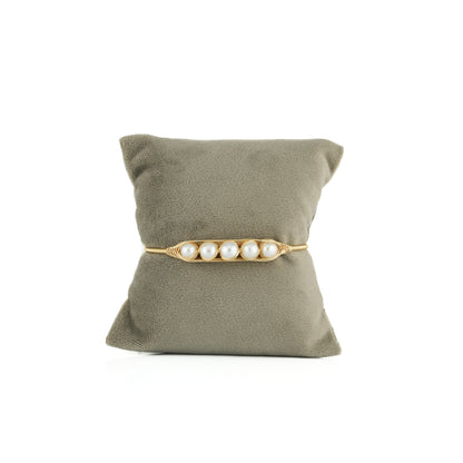 Favorite White Near Round Freshwater Pearl Bracelet