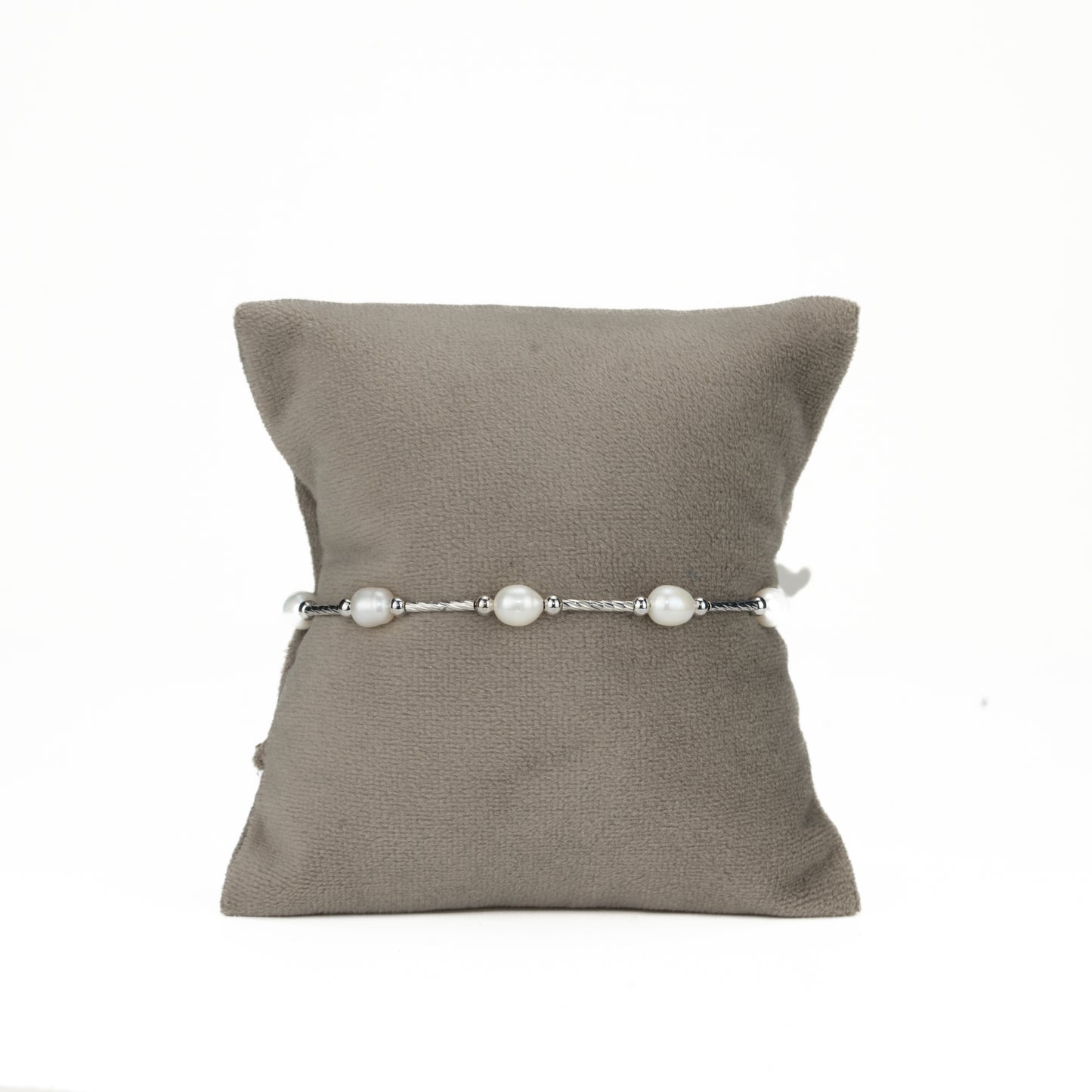Simple White Freshwater Pearl Bracelet