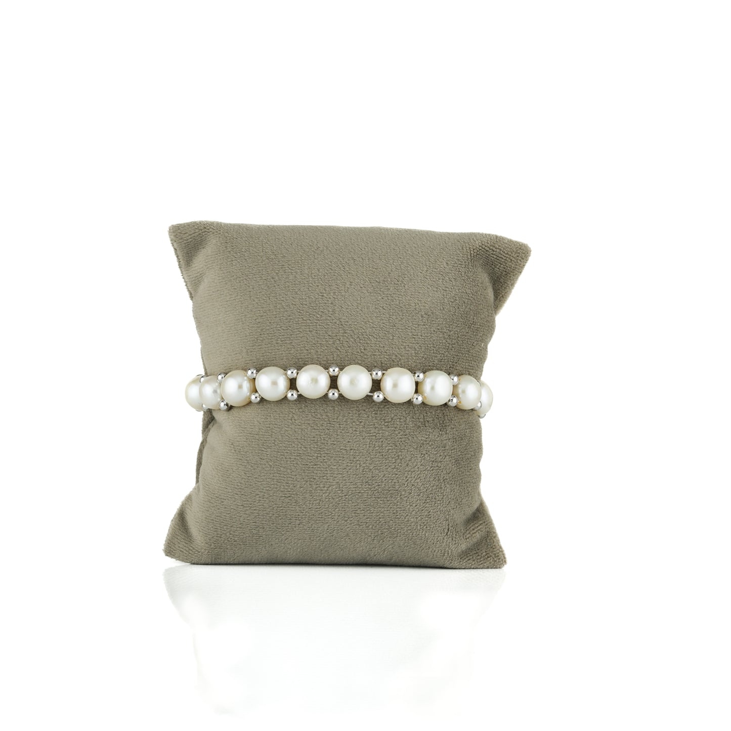 Fixable Fancy White Button Freshwater Pearl Bracelet