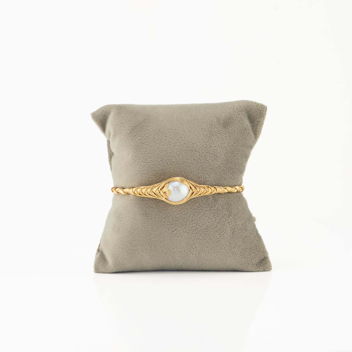 Genuine White Near Round Freshwater Pearl Bracelet