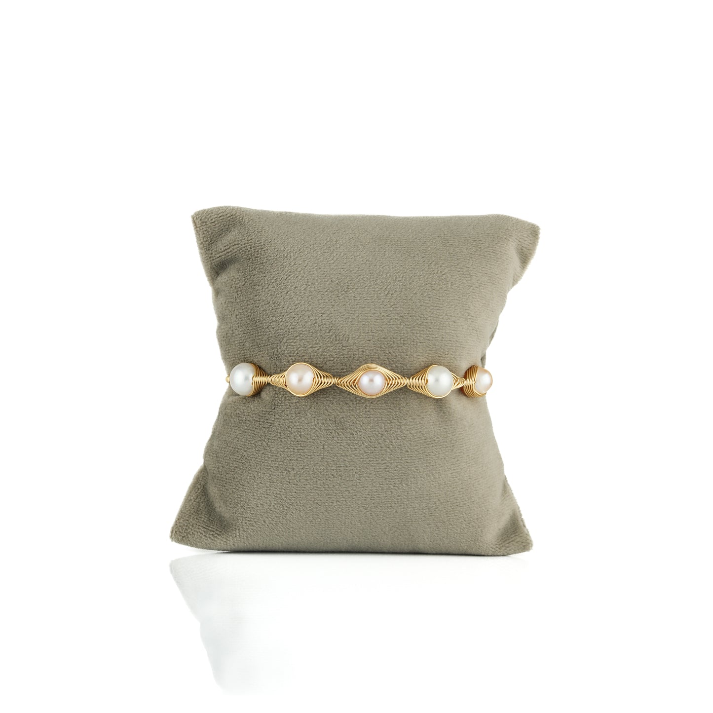 Comfortable Multicolor Near Round Freshwater Pearl Bracelet