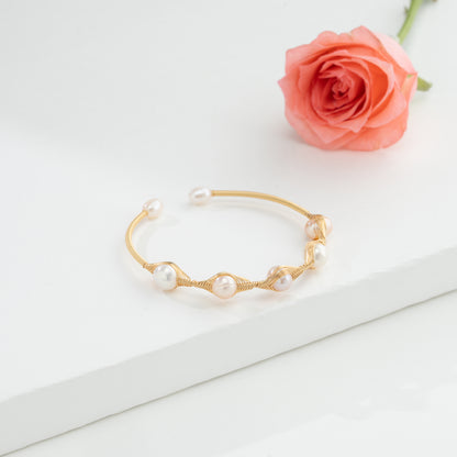 Comfortable Multicolor Near Round Freshwater Pearl Bracelet