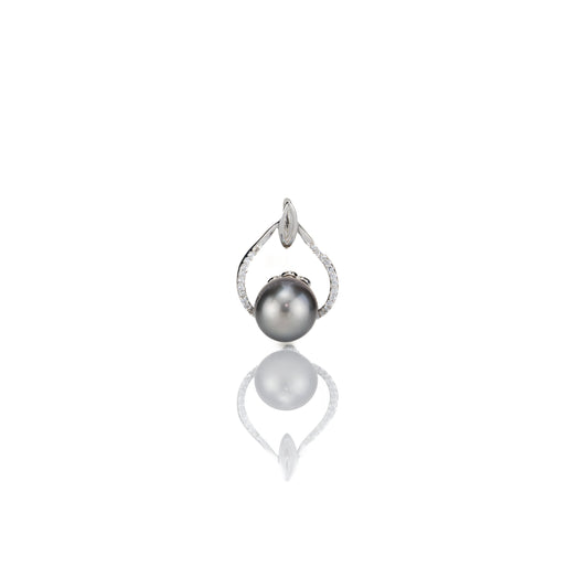 Dramatic Black Round Freshwater Pearl Locket