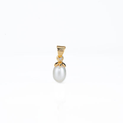 Elegant Drop Freshwater Pearl Locket