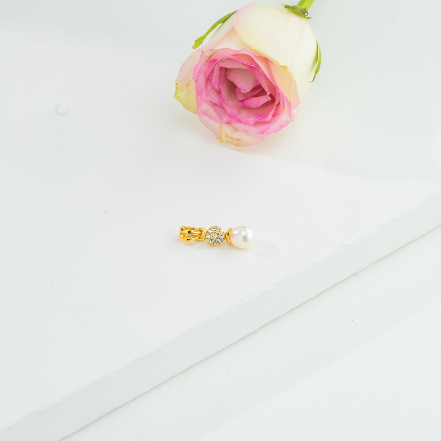 Superior White Stone Drop Freshwater Pearl Locket