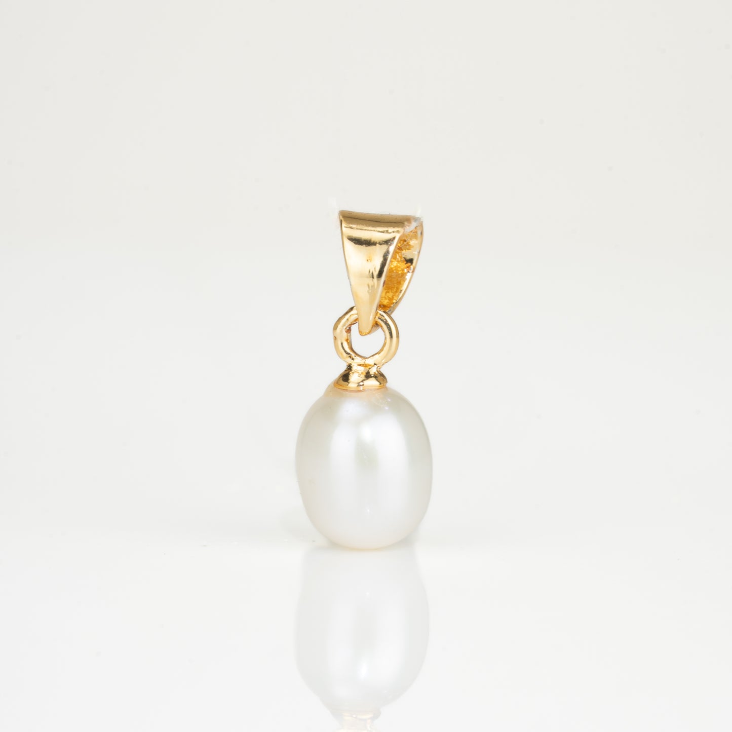 Sublime Freshwater Pearl Locket